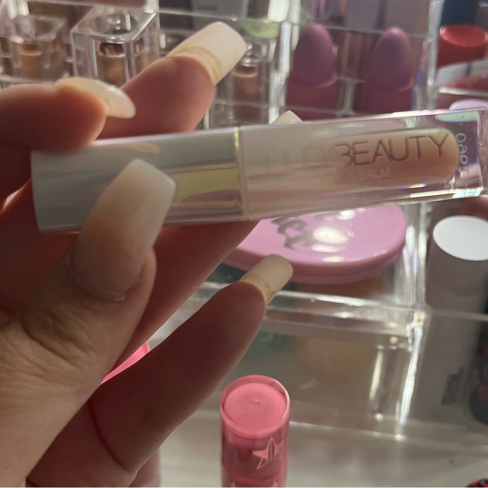 Huda beauty lip balm